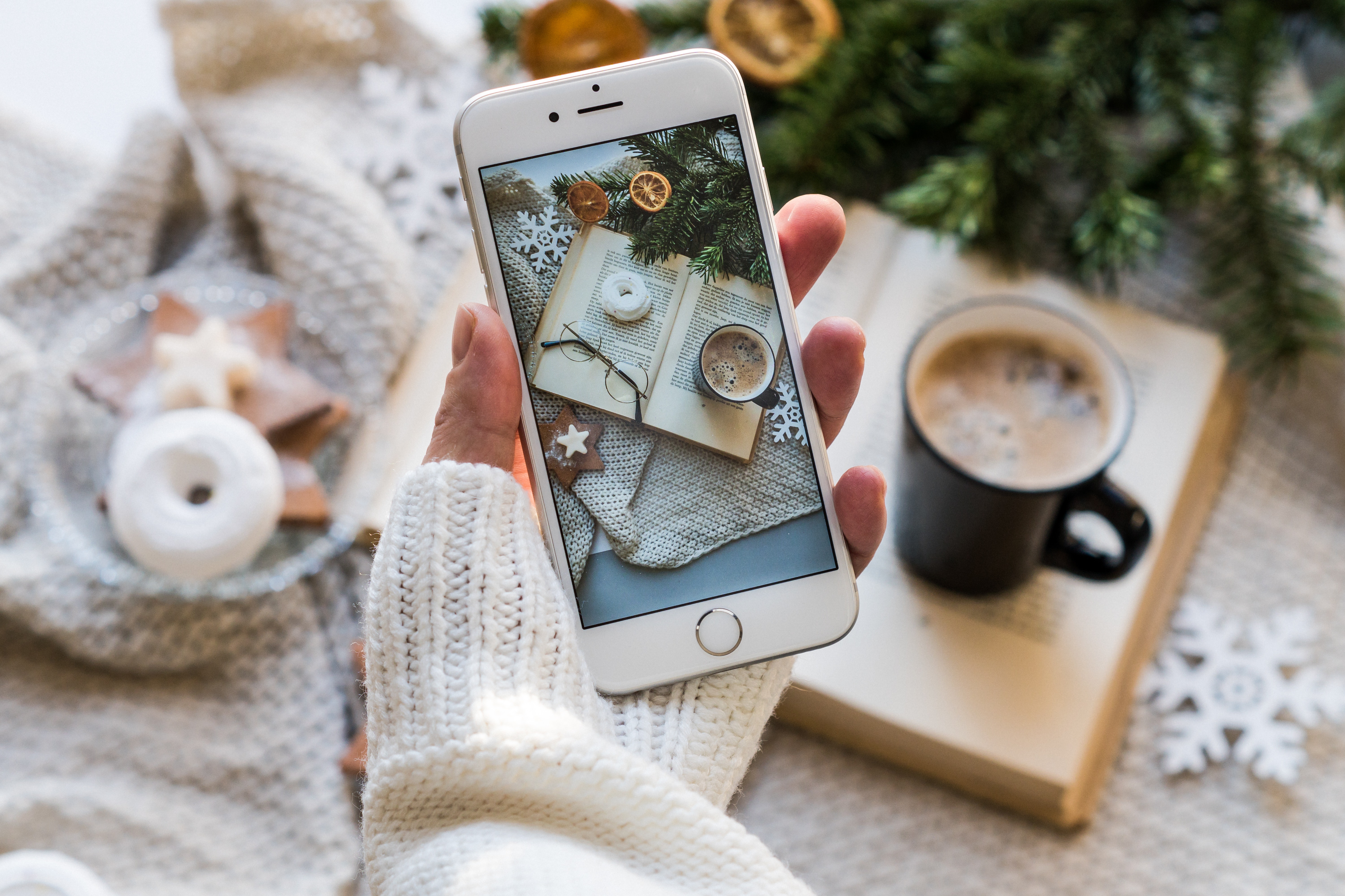 11 Best Ways to Share Photos with Others In 2023